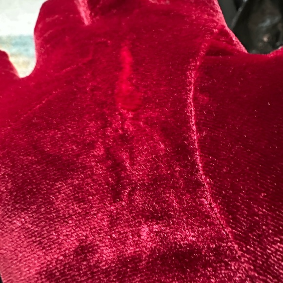 Cejon Red Velvet Gloves with Tan Lining - Thinsulate - Picture 7 of 8